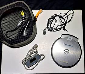Cma2125 Curtis Mathes Model Cd/mp3/wma Player With Case