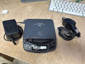 Pcd-6 Fisher Vintage Compact Disc Portable Cd Player With Adapters