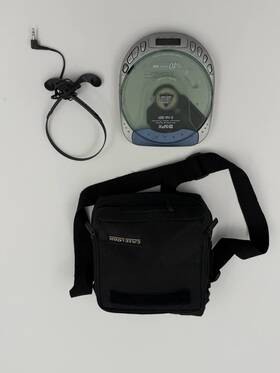 C3848b-e1 Gpx Portable Cd Player Vintage 1999 With Case Headphones
