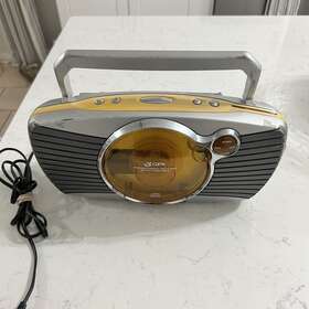 C961 Gpx Cd Player Yellow See Through Boombox Cit Tested Works Retro