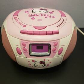 2822av01 Hello Kitty Compact Disc Player