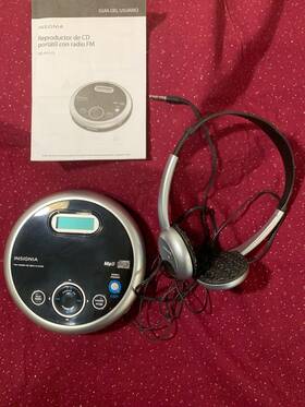 Ns-5113 Insignia Portable Fm Tuner/cd/mp3 Player With Headphones Batteries