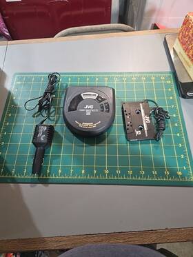 Jvc Xl-p53 Portable Cd Player With Car Audio Cassette Adaptor And Power Adapter
