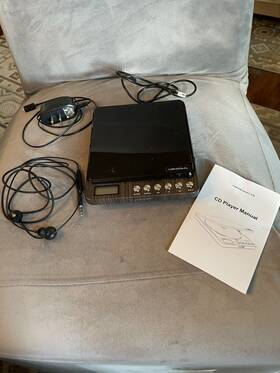 Cw604 Monodeal Portable Cd Player Rechargeable Very Nice