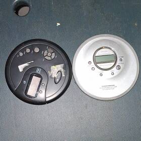 Multiples Asm-9004aa4 Durabrand And Gpx Cd Players Fm Radio Esp Programmable Black Silver Lot Of 2