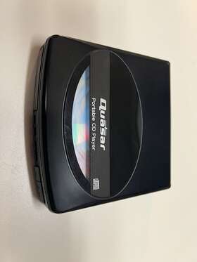 8968 Quasar Portable Cd Player Model With Case