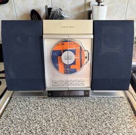 So330 Sharper Image Cd Player Radio