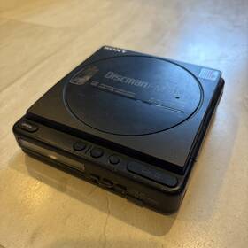 Sony 904279500617 Vintage D-t4 Discman Portable Cd Player No Battery Untested As Is For Parts