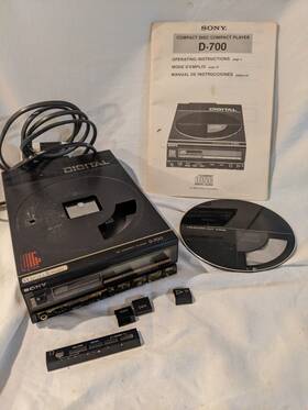 D-700 Sony Vintage Discman Personal Cd Player Walkman D700 Rare Parts Or Repair