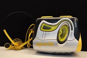 Sony Em-fs111 Vintage Sports