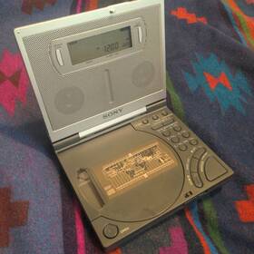 Icf-cd2000s Sony Portable Cd Clock Radio 3 Band Fm-mw-sw Model Battery Operated