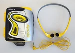 Vintage Sony Sports Fm/am Radio Cassette Walkman WM-FS111 W/ MDR-W14 Headphones. Fixed Price $99.95.