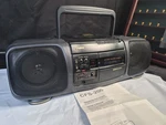Sanyo MCD-Z16 Boombox Am/fm Radio, & Cassette Player Everything Works... Fixed Price $70.00.