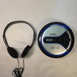 Sylvania Anti- Skip Personal Player SCD266 2006. Fixed Price $20.00.