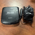 Vintage Sony Discman D-131 Compact Cd Player Mega Bass W/ Power Converter Works. Fixed Price $34.95.