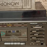 Soundesign Compact Stereo System Am/fm Twin Cassette Deck Phono Input Black. Fixed Price $40.00.