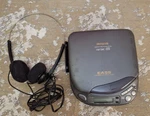 Aiwa Portable Cd Player Model XP-55 Anti-shock Eass 1995 Vtg W/ Sanyo Headphones. Fixed Price $29.99.