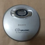 Sony D-E660 Compact Portable Cd Player Deck Walkman Lightweight Silver. Fixed Price $78.11.