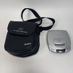 Sony Cd Walkman Discman D-E200 Mega Bass Silver ESP2 / Carry Bag *center Stud*. Fixed Price $36.95.
