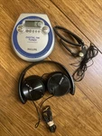 Philips AZT3202/17 Personal Player & Digital Fm Tuner Cd-rw Capable. Fixed Price $24.95.