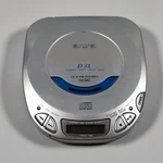 Aiwa XP-V311 Portable Player Dynamic Super Linear Bass Cd-r/rw Bit Dac. Fixed Price $37.00.
