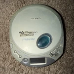 Sony Walkman Player D-F200 Fm Am Espmax Portable Cd-r/rw Untested. Fixed Price $20.00.