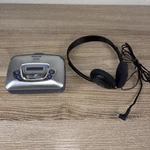 Vtg Rca RP-1876A Portable Cassette Player Fm/am Radio Clip W Earphone Read. Fixed Price $9.50.