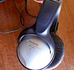 Vintage Genuine Aiwa HP-X222 Stereo Headphones Blk & Silver For Repair Parts. Fixed Price $16.00.