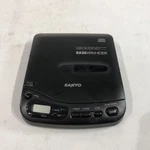 Sanyo Bassxpander Player Model CDP-31 Portable Personal. Fixed Price $19.99.
