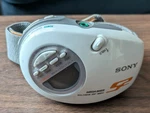 SRF-M85V Sports Radio Walkman Clip Am Fm Weather W/sony Mdr W014 Headphone. Fixed Price $8.99.